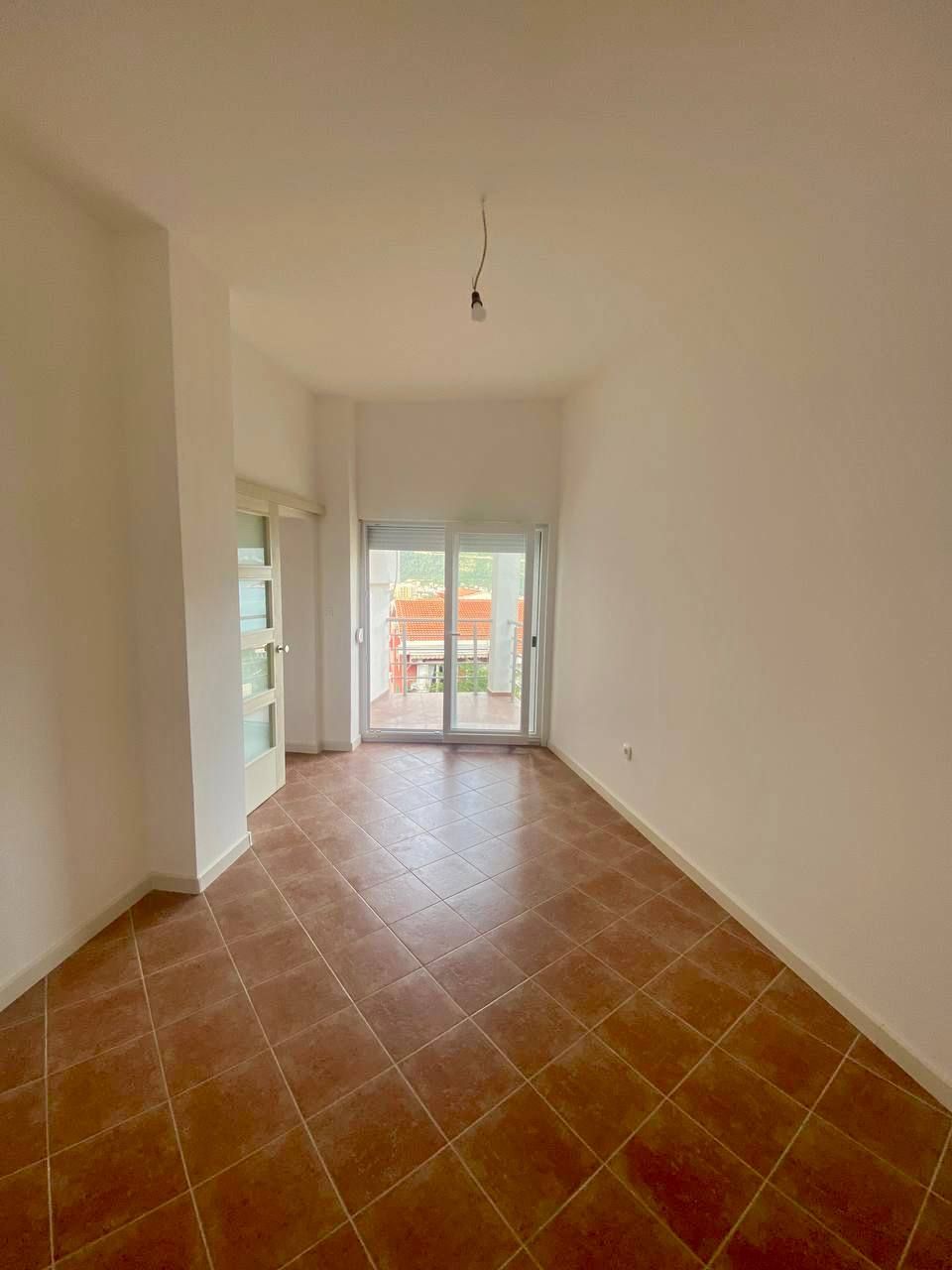 Flat in Budva, Montenegro, 82 m² - picture 2