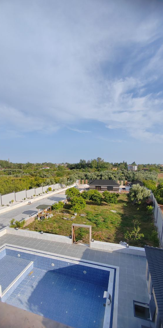 Villa in Mersin, Turkey, 300 m² - picture 1
