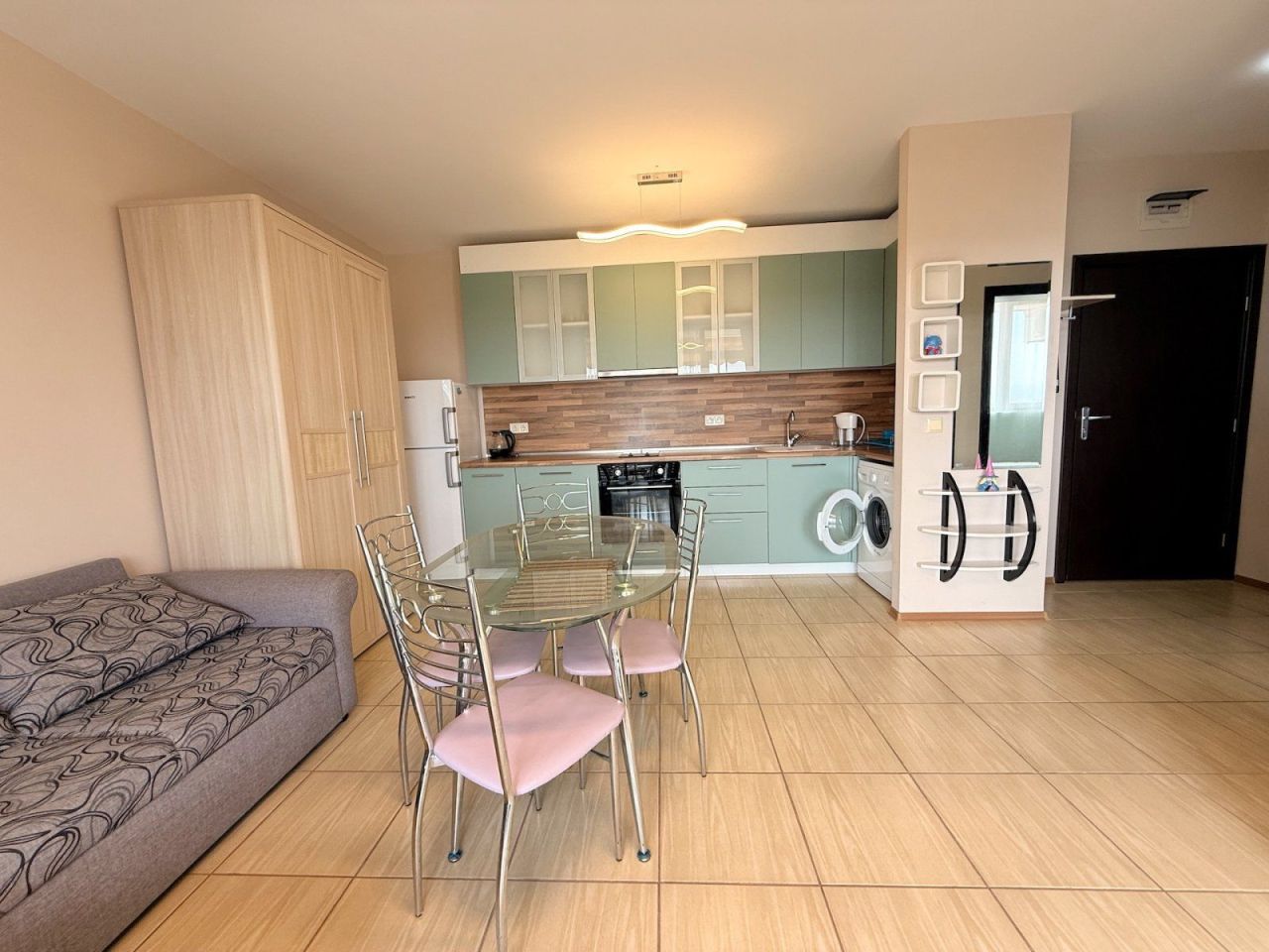 Apartamento en Nesebar, Bulgaria, 61 m² - imagen 1