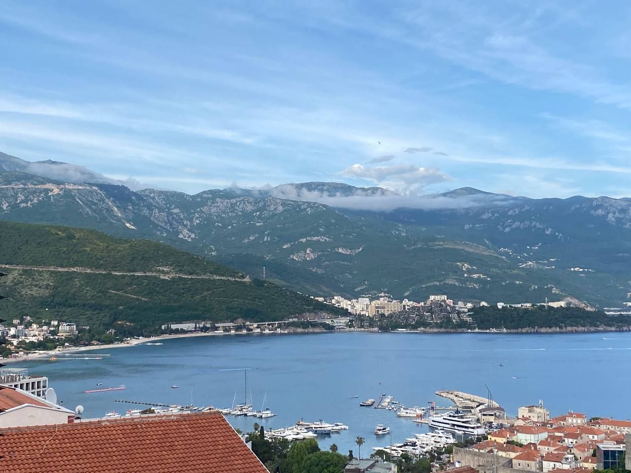 Biens commerciaux à Budva, Monténégro, 82 m² - image 1