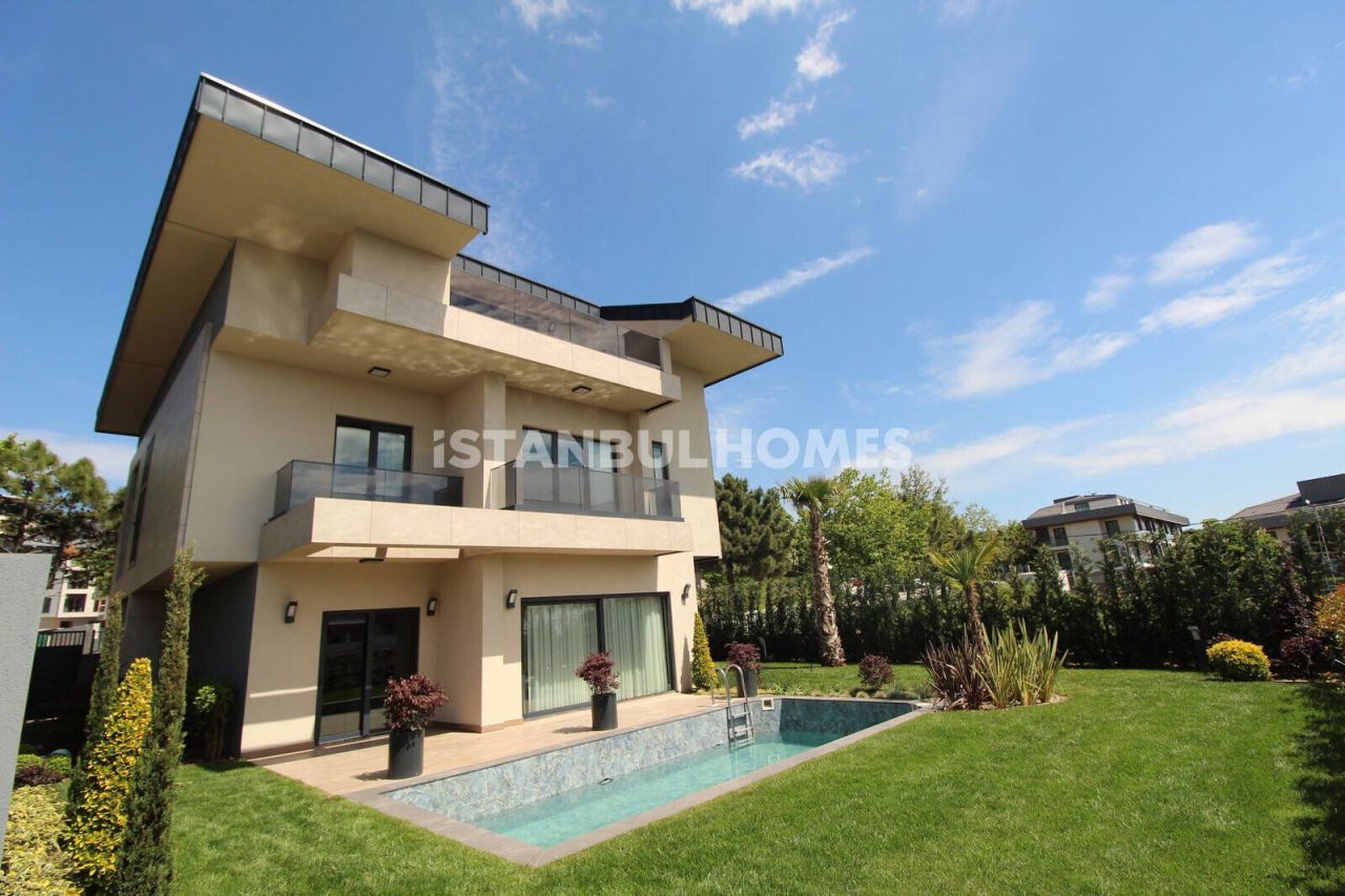 Villa en Beylikdüzü, Turquia, 290 m² - imagen 1