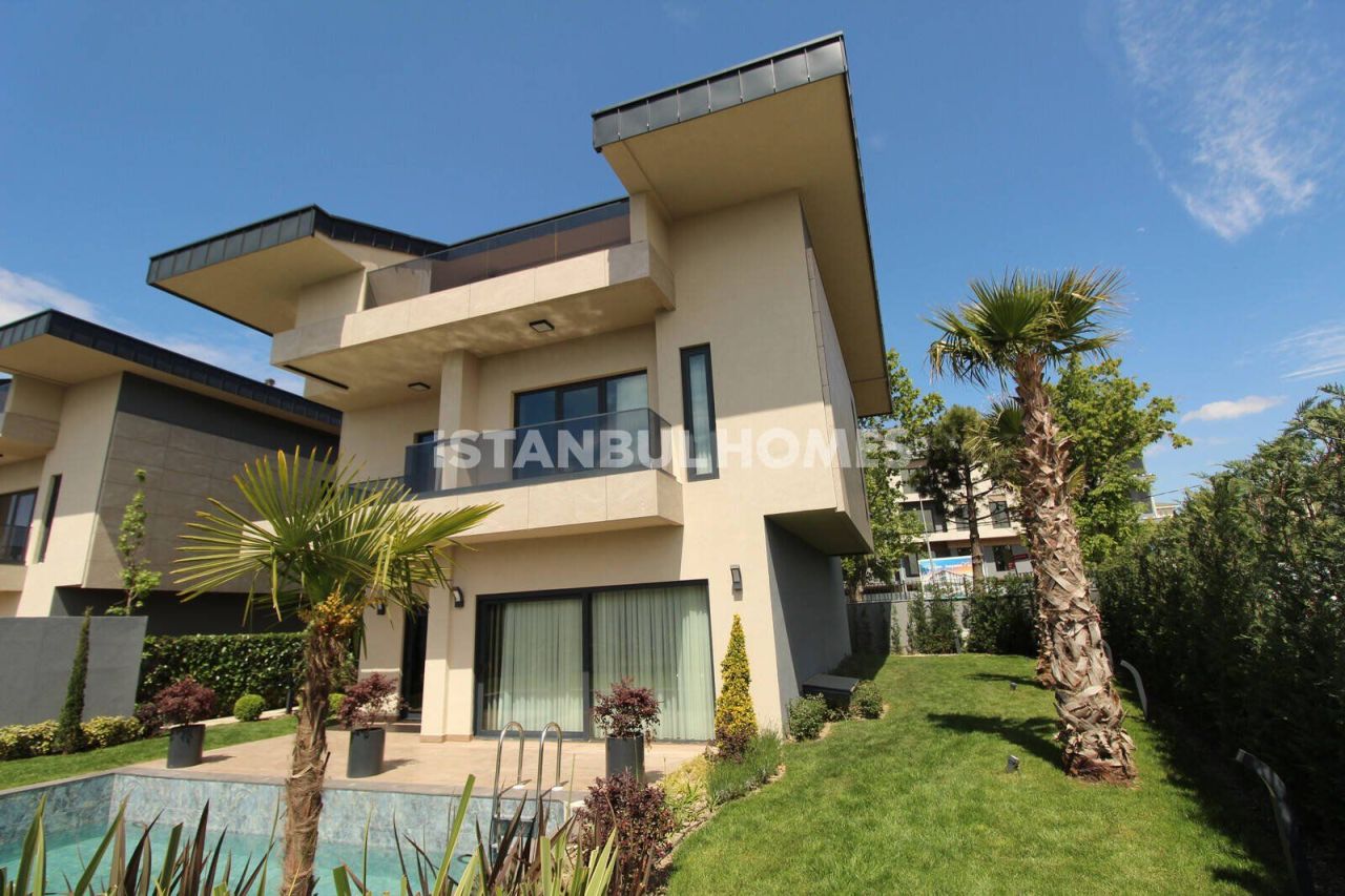 Villa en Beylikdüzü, Turquia, 289 m² - imagen 1