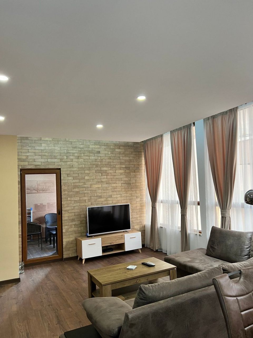 Apartment in Budva, Montenegro, 97 m² - Foto 1