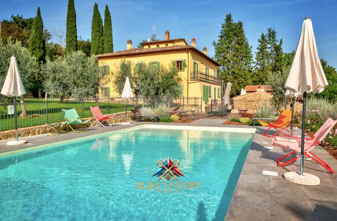 Villa Località Pozzino, Italy, 500 m² - picture 1
