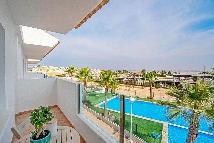 Stadthaus in Torrevieja, Spanien, 80 m² - Foto 1