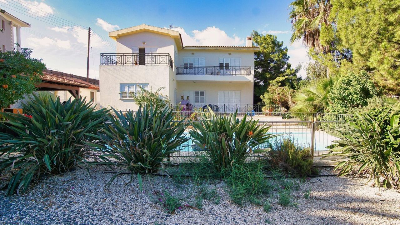 Villa en Limasol, Chipre, 247 m² - imagen 1