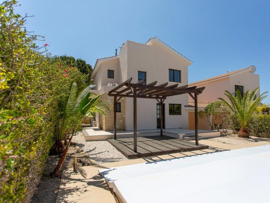 Villa in Paphos, Cyprus, 145 m² - picture 1
