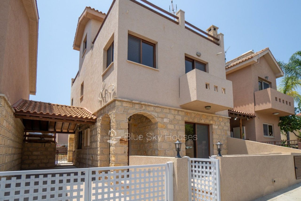 Villa à Limassol, Chypre, 143 m² - image 1