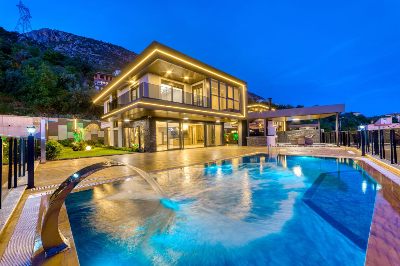 Villa in Kestel, Turkey, 266 m² - picture 1
