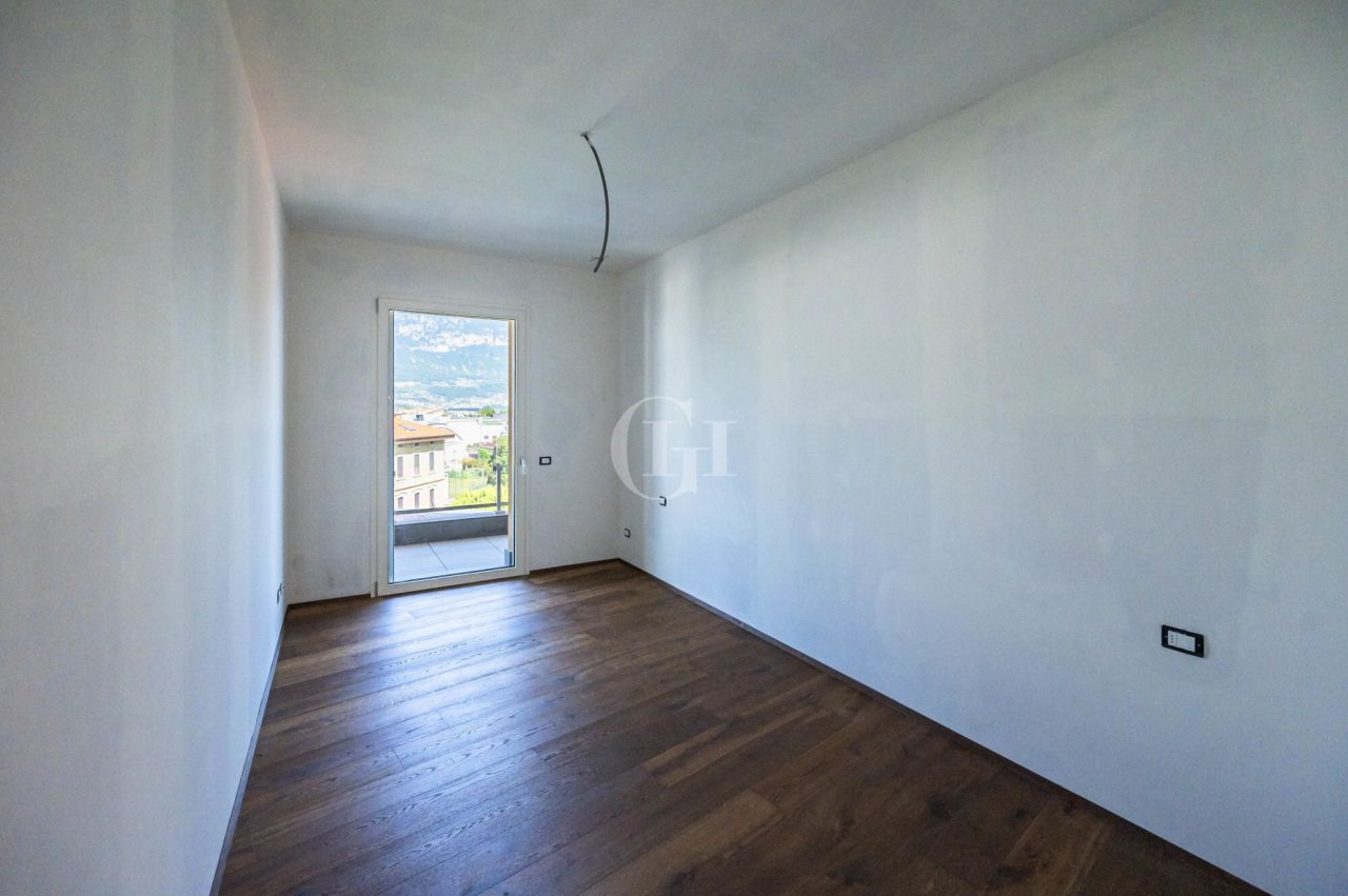 Ático por Lago Iseo, Italia, 226 m² - imagen 15