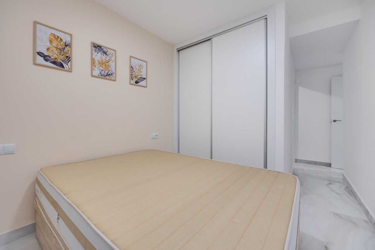 Piso en Torrevieja, España, 90 m² - imagen 14
