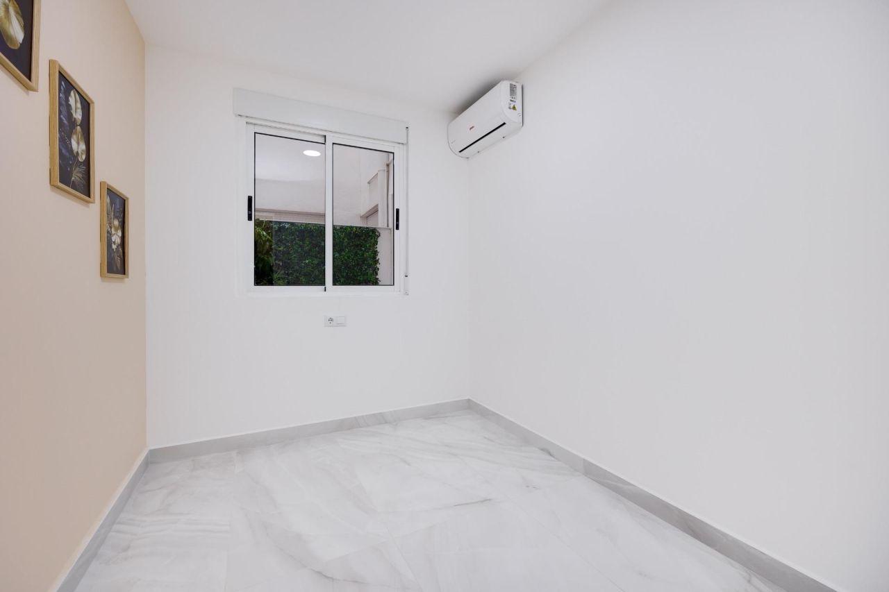 Piso en Torrevieja, España, 90 m² - imagen 11