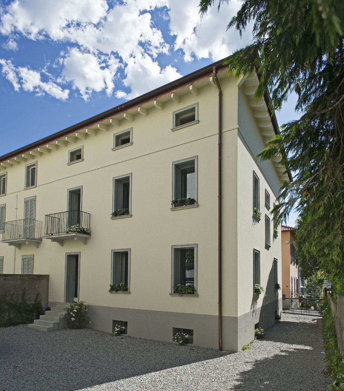 Villa on Lake Como, Italy, 400 m² - picture 1
