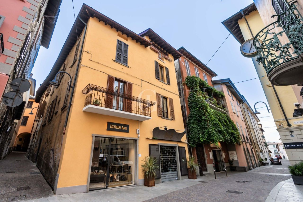 Casa di reddito sul Lago d'Iseo, Italia, 600 m² - foto 5