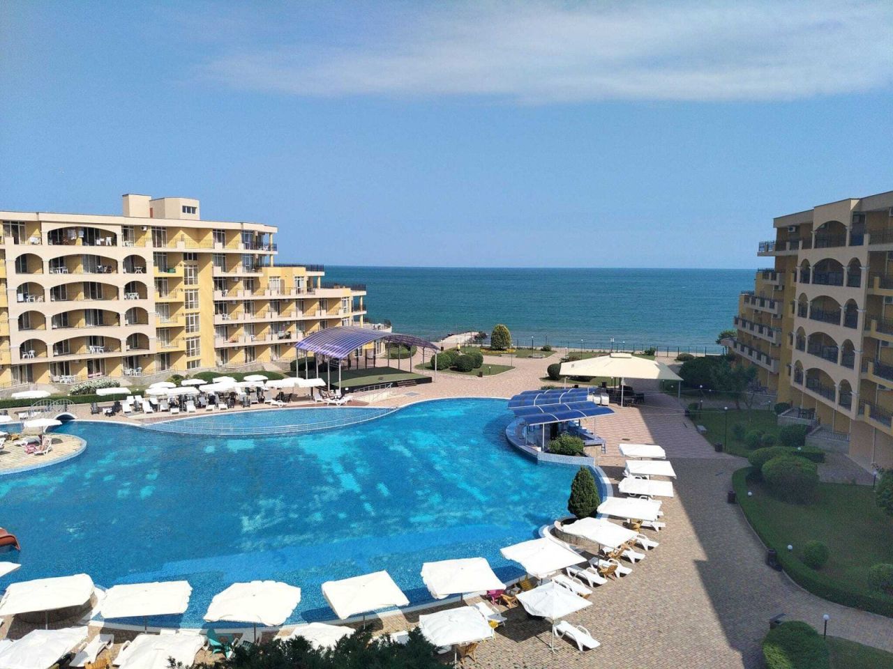 Apartment in Aheloy, Bulgaria, 100 m² - picture 1