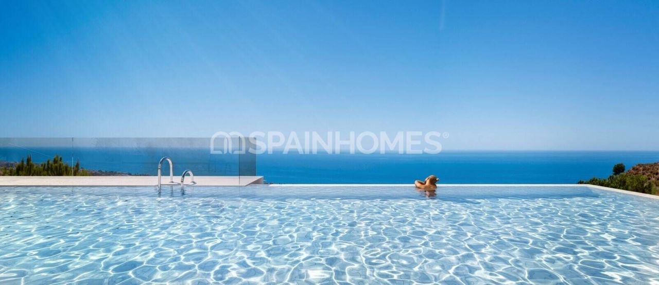Apartment Rincón de la Victoria, Spain, 180 m² - picture 1