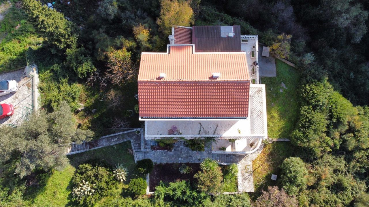 Casa a Sveti Stefan, Montenegro, 240 m² - foto 7