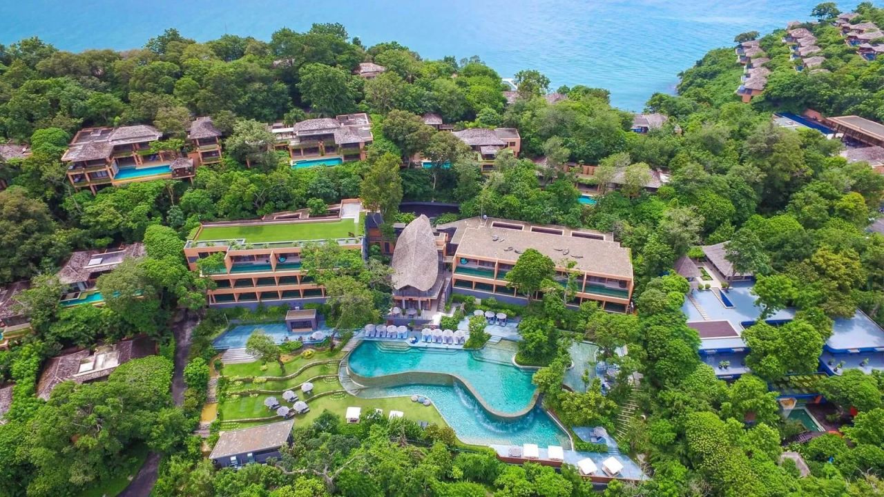 Villa in Phuket, Thailand, 1 275 m² - picture 1
