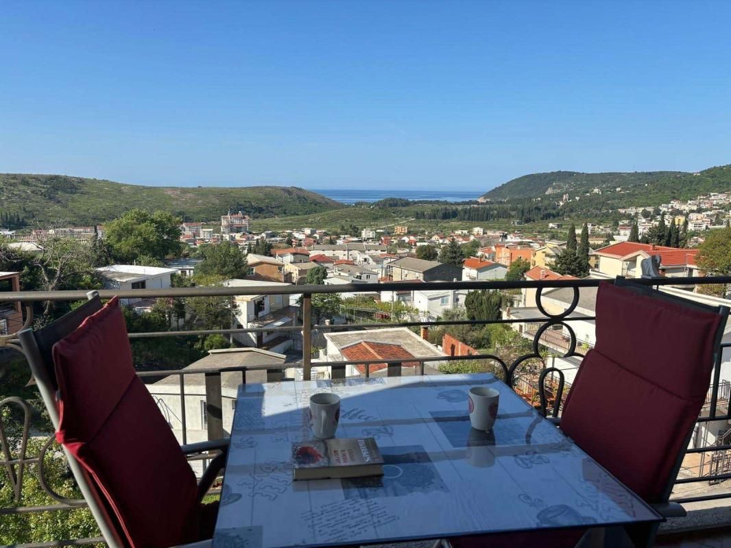 Flat in Sutomore, Montenegro, 49 m² - picture 1