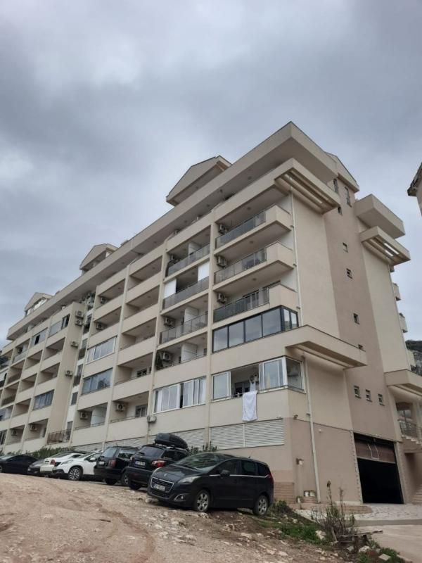 Piso Lazi, Montenegro, 73 m² - imagen 3