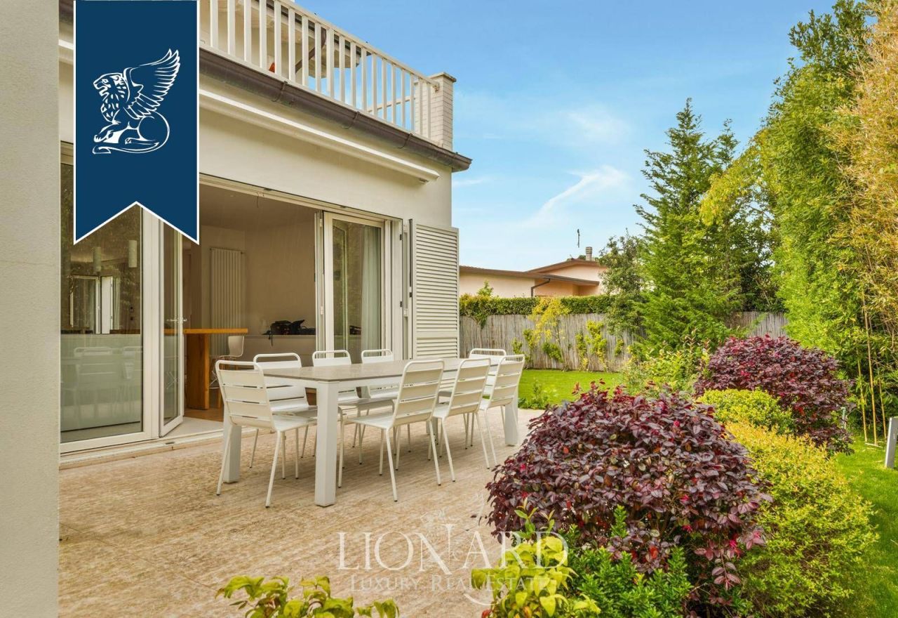 Villa a Forte dei Marmi, Italia, 250 m² - foto 3
