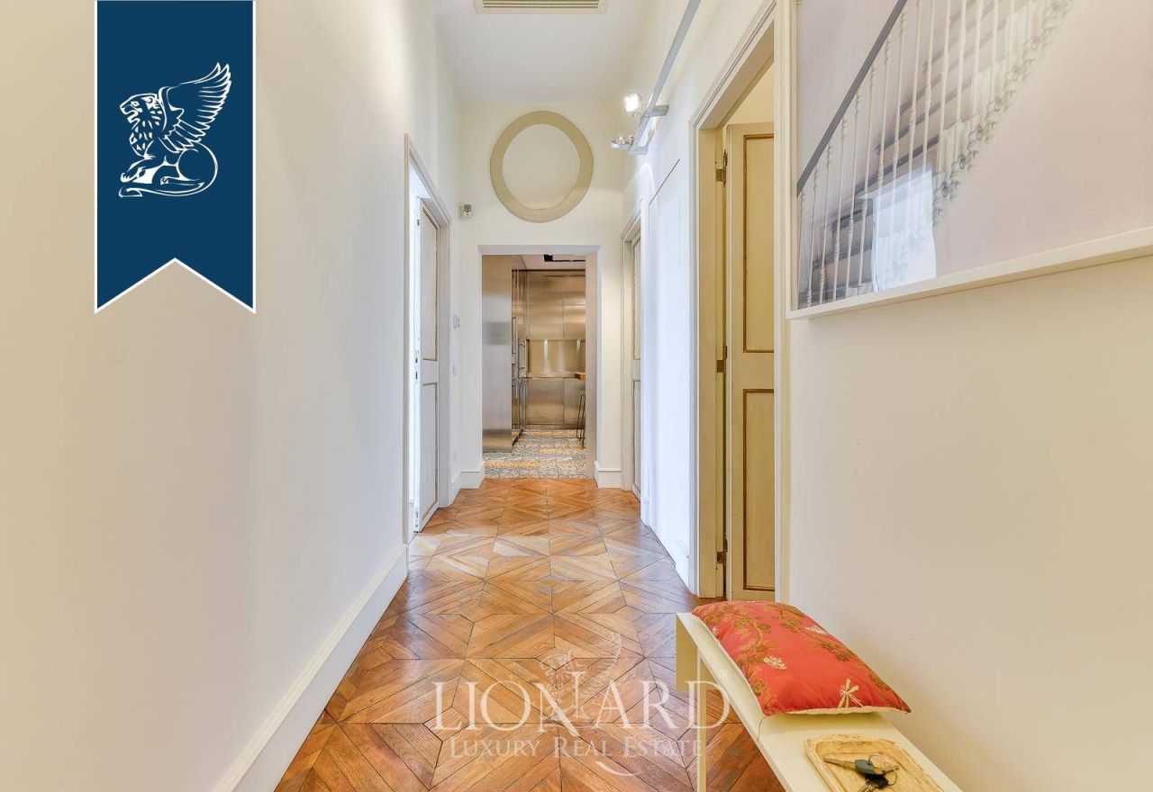 Apartment in Rome, Italy, 260 m² - picture 9