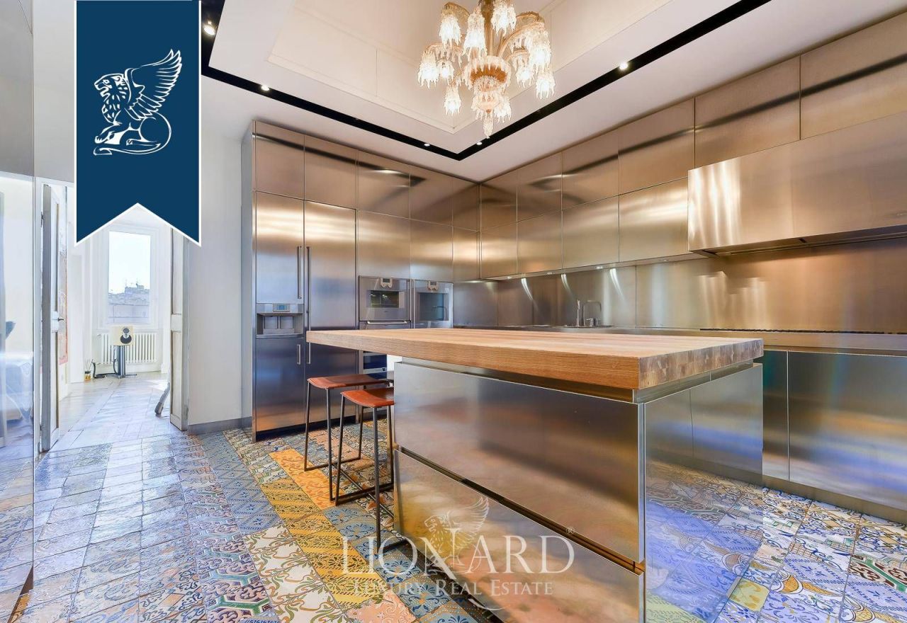 Apartment in Rome, Italy, 260 m² - picture 11