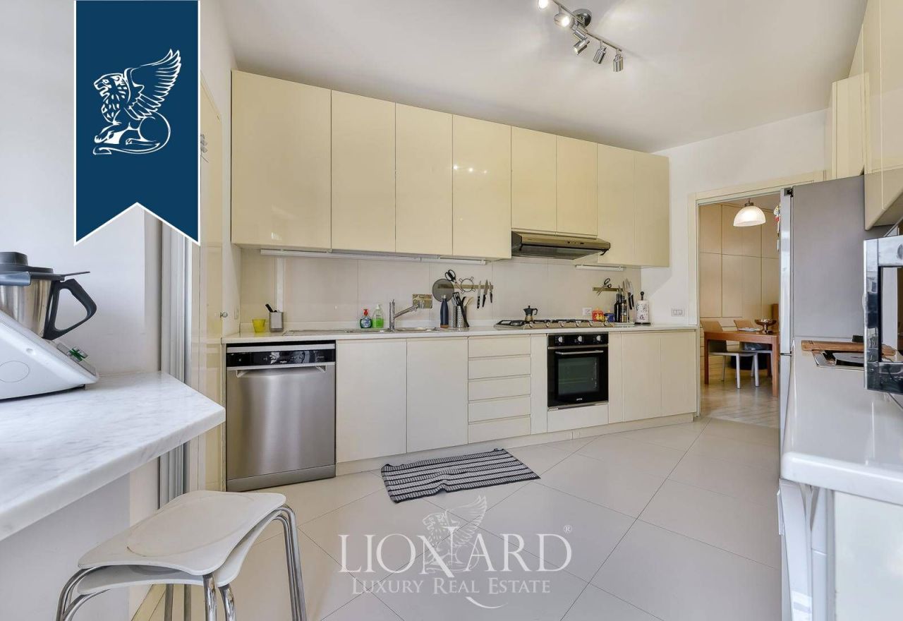 Apartment in Rome, Italy, 310 m² - picture 16