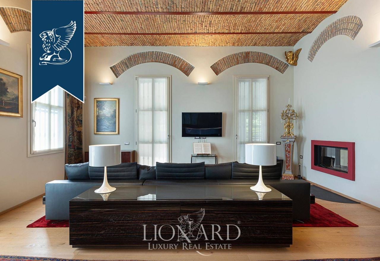 Villa en Erba, Italia, 2 520 m² - imagen 17