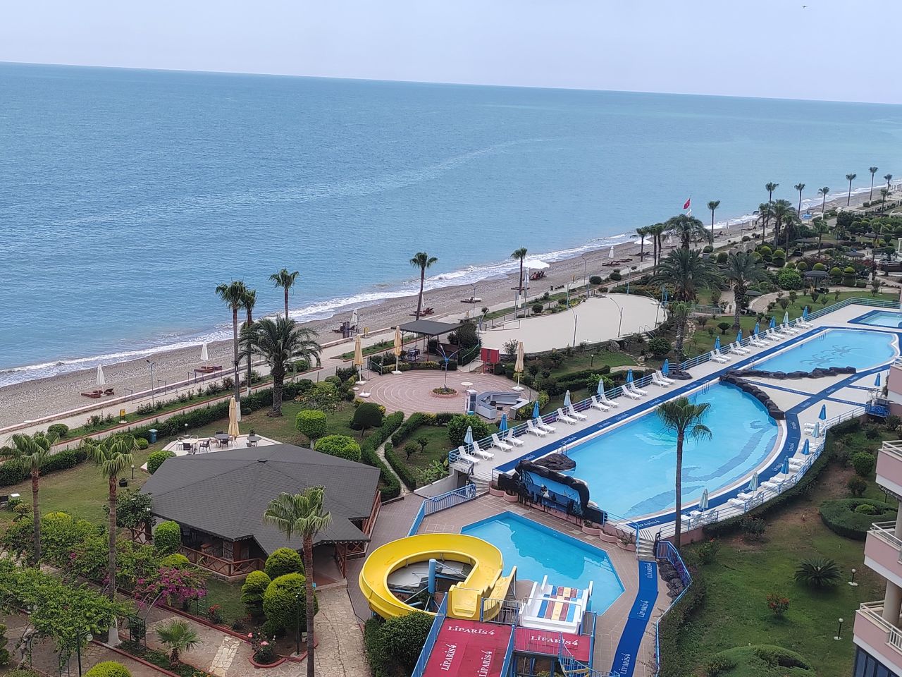 Flat in Mersin, Turkey, 150 m² - picture 1
