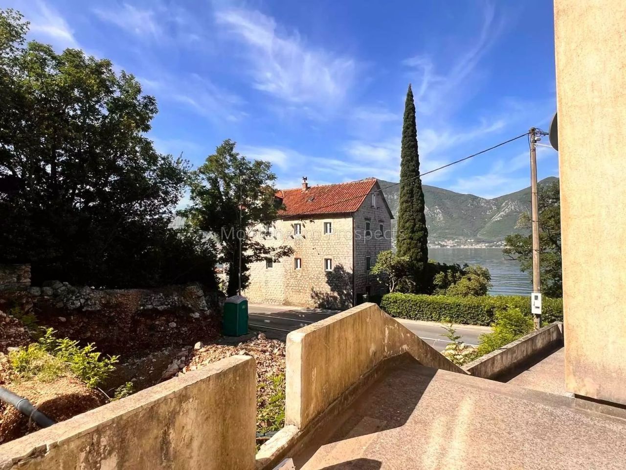 Apartment in Ljuta, Montenegro, 23 m² - picture 9