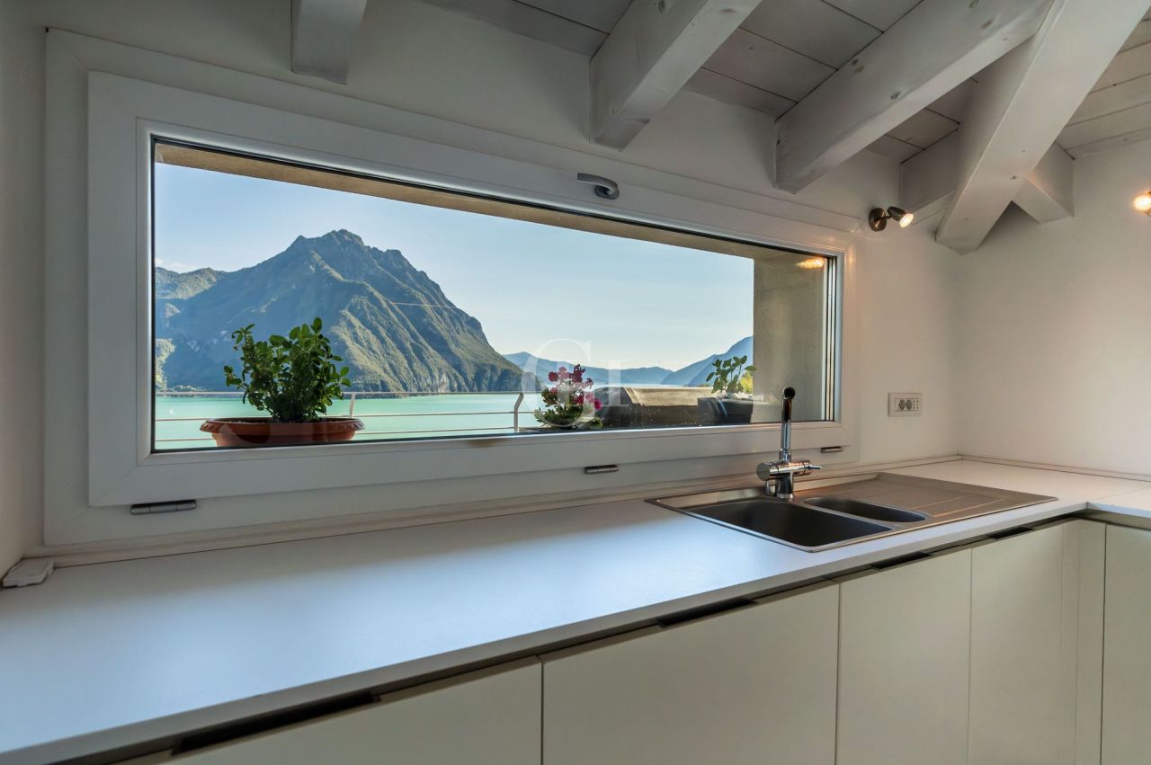 Villa in Iseosee, Italien, 350 m² - Foto 3