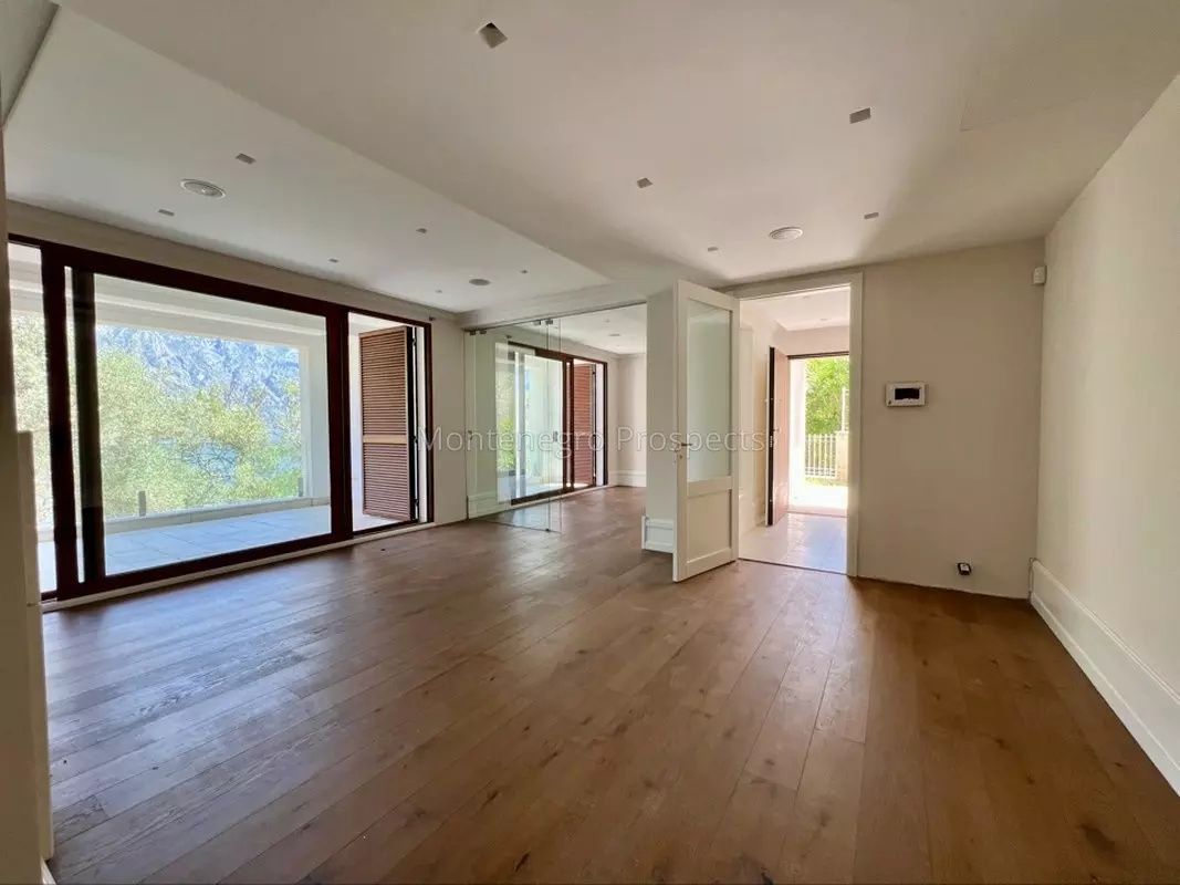 Villa en Stoliv, Montenegro, 664 m² - imagen 6