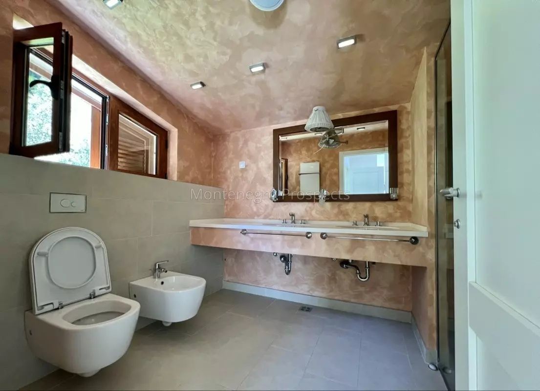 Villa en Stoliv, Montenegro, 664 m² - imagen 13