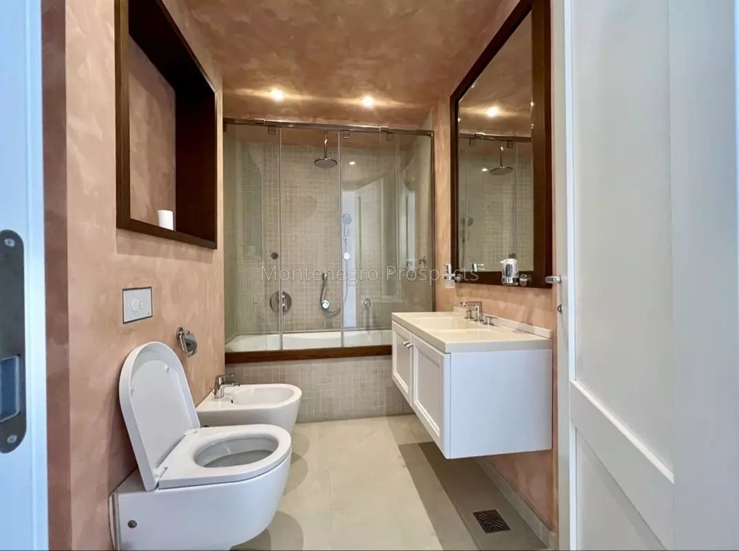 Villa en Stoliv, Montenegro, 664 m² - imagen 14