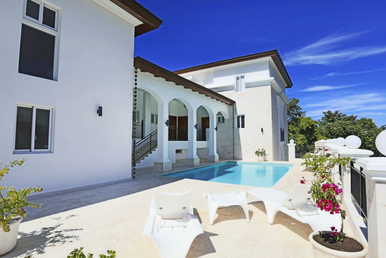 Hotel en Sosúa, República Dominicana, 1 339 m² - imagen 1