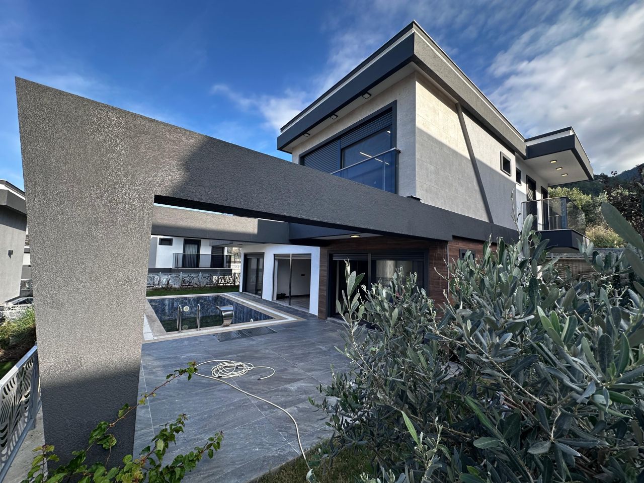Villa à Kusadasi, Turquie, 220 m² - image 1