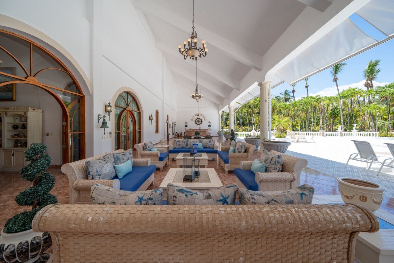 Villa in Cabarete, Dominican Republic, 1 131 m² - picture 1