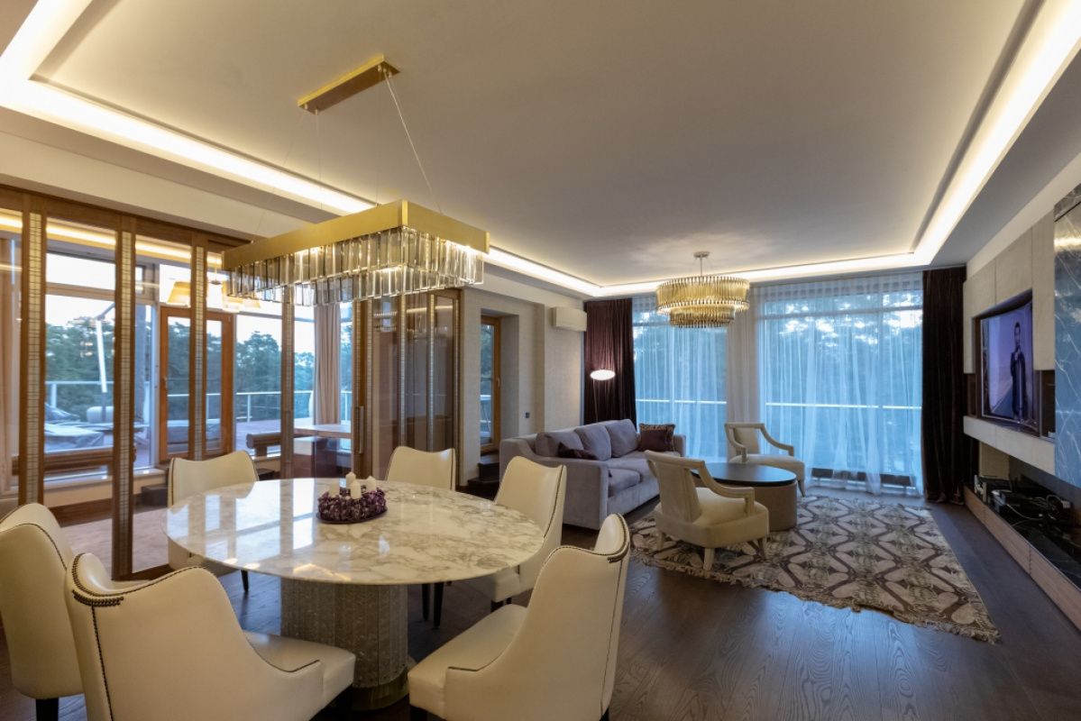 Appartement à Dzintari, Lettonie, 221 m² - image 1