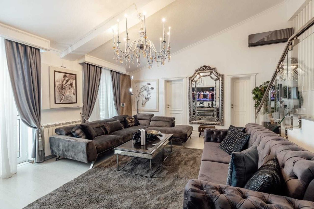 Penthouse in Herceg-Novi, Montenegro, 180 m² - picture 1