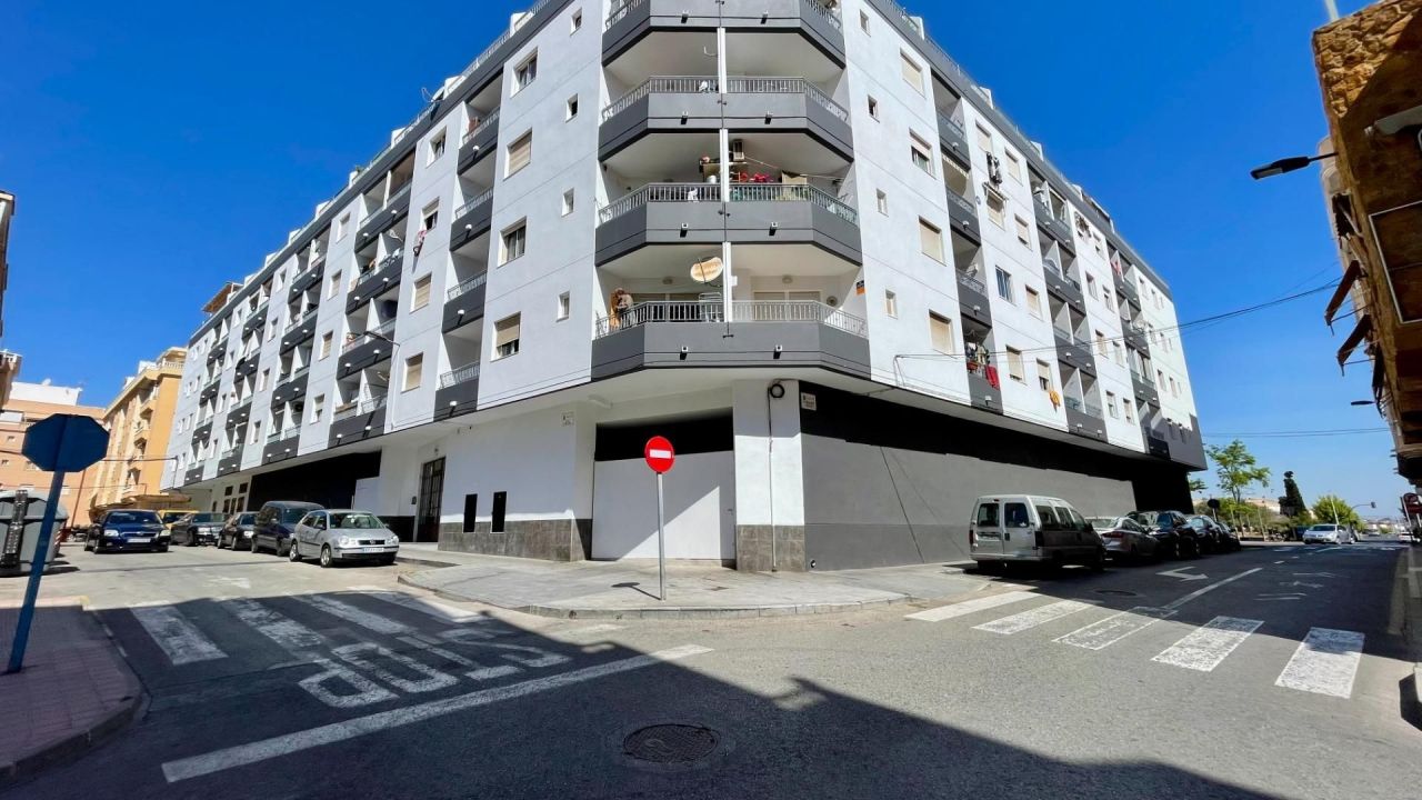 Appartamento a Torrevieja, Spagna, 64 m² - foto 2