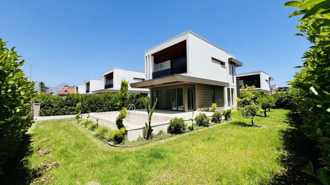 Villa in Kemer, Türkei, 115 m² - Foto 1