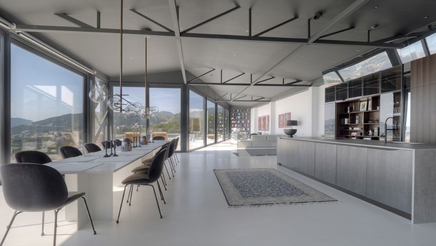 Ático en Rafailovici, Montenegro, 1 000 m² - imagen 1