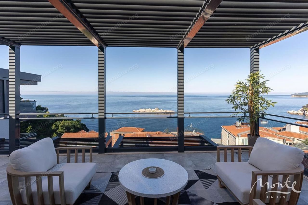 Penthouse in Budva, Montenegro, 141 m² - picture 1