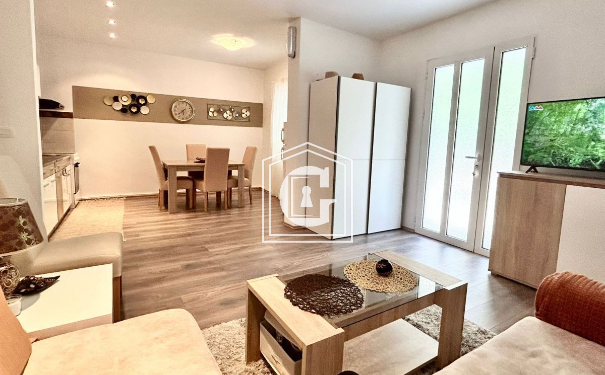 Apartment in Budva, Montenegro, 88 m² - picture 1