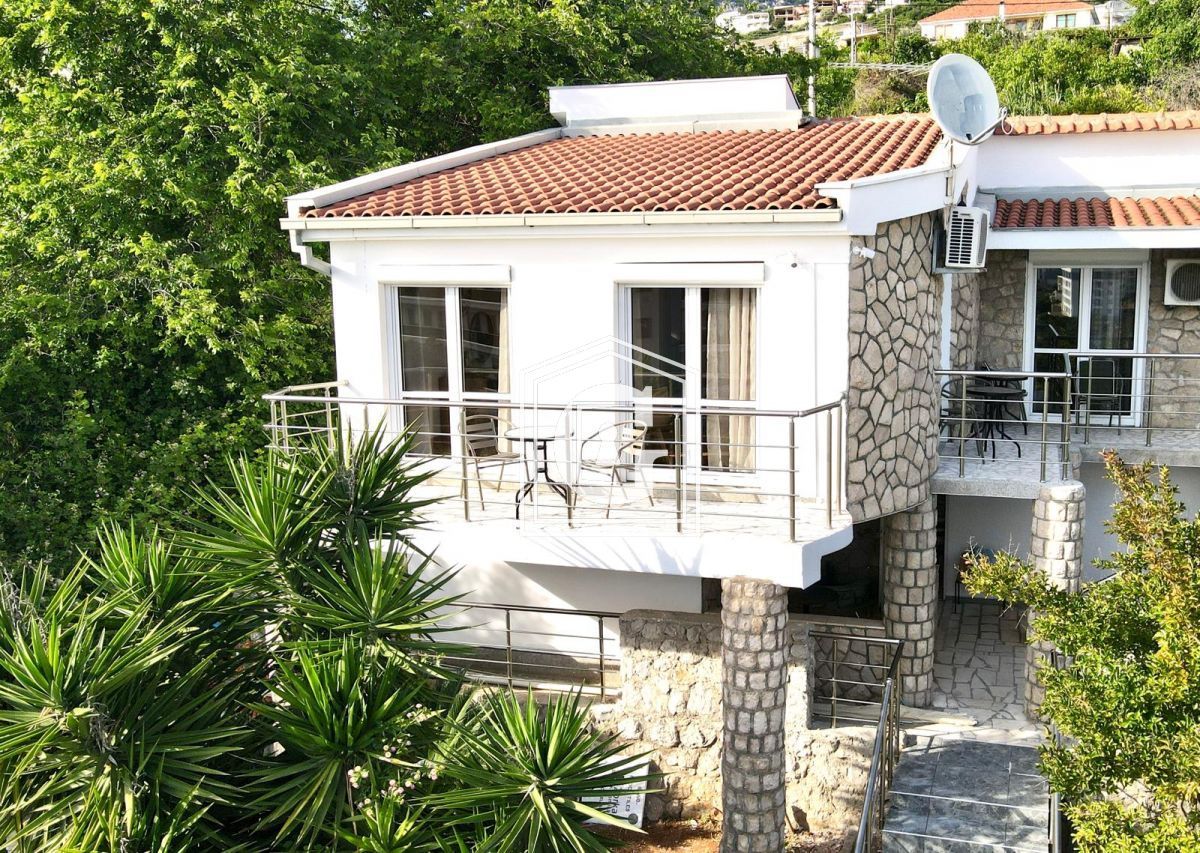 Villa a Bar, Montenegro, 142 m² - foto 2