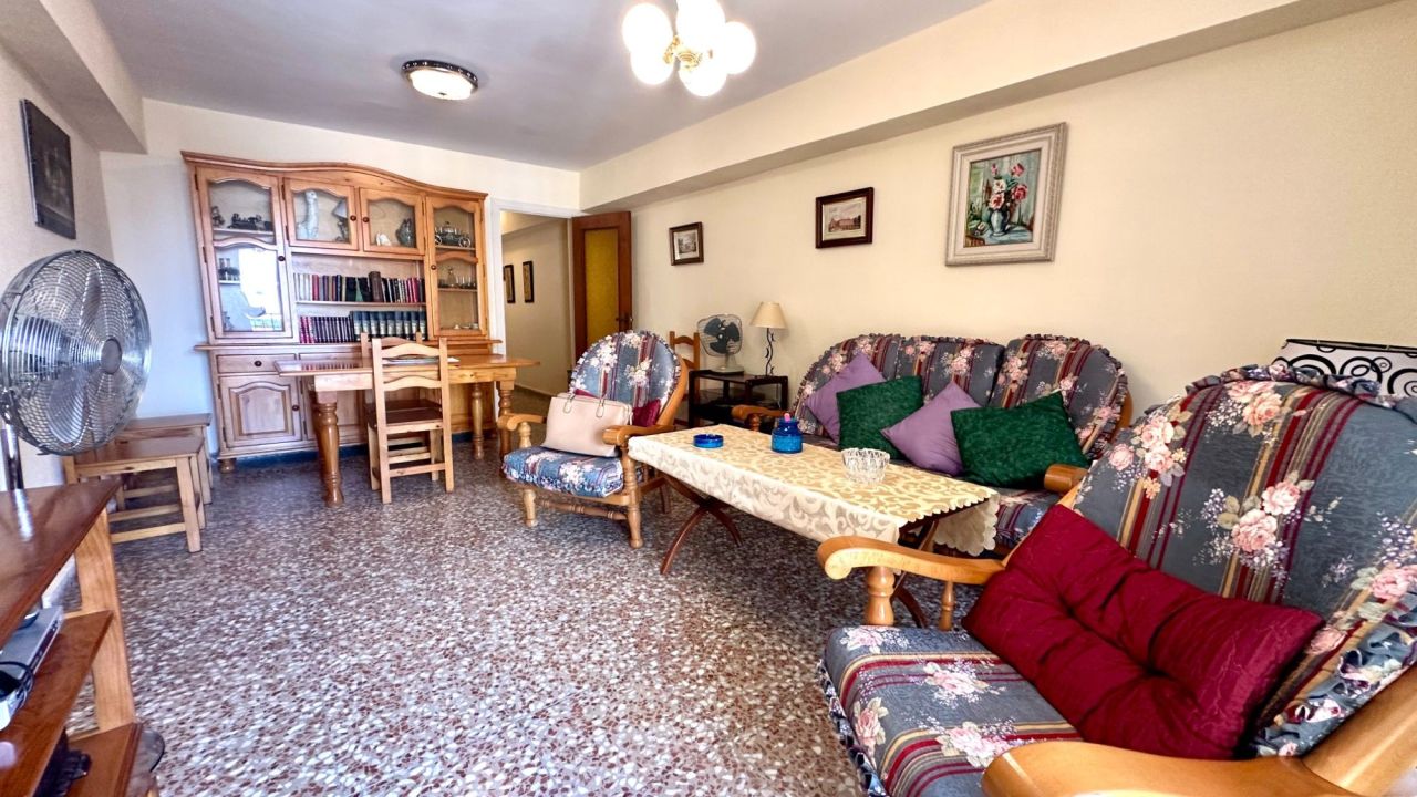 Appartement à Guardamar del Segura, Espagne, 100 m² - image 1