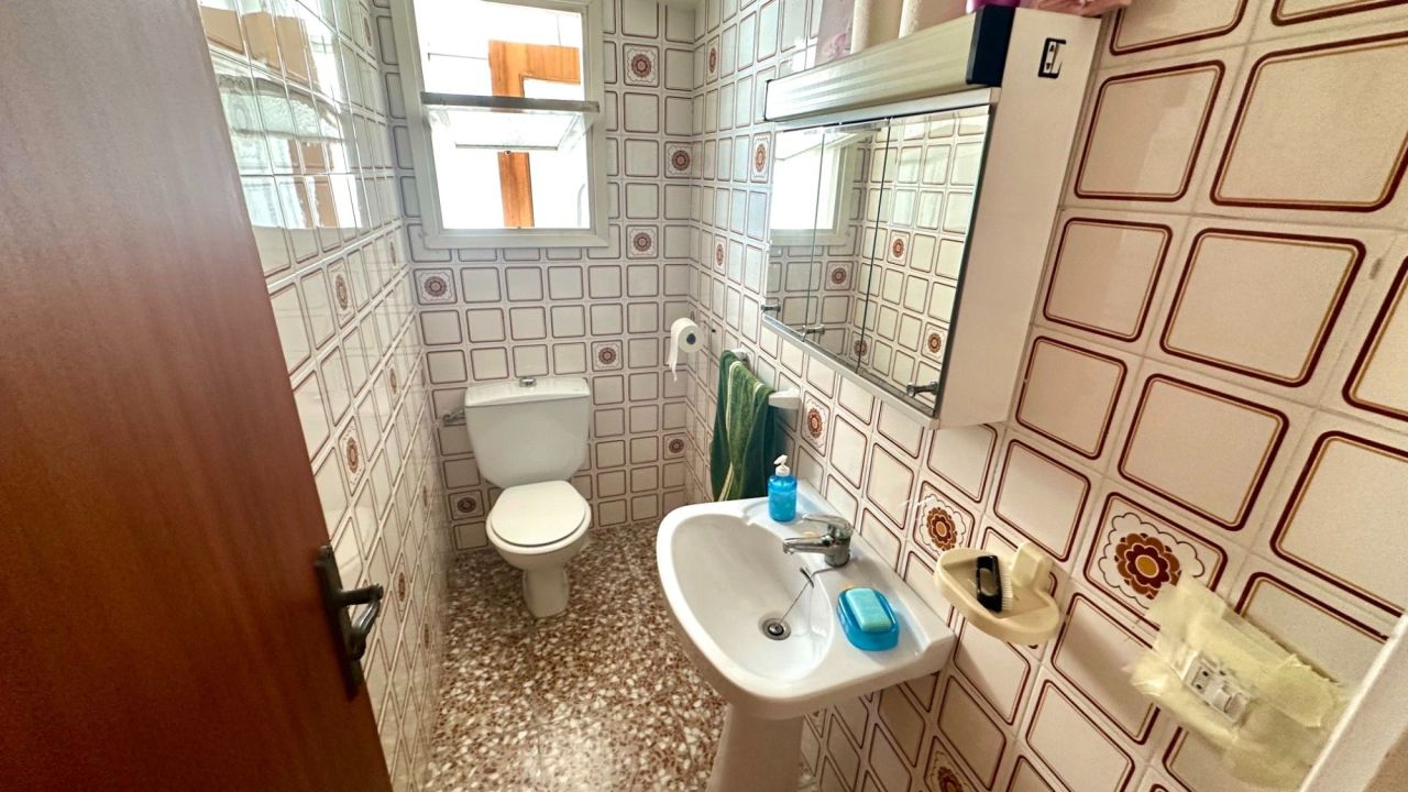 Apartment in Guardamar del Segura, Spain, 100 m² - picture 10