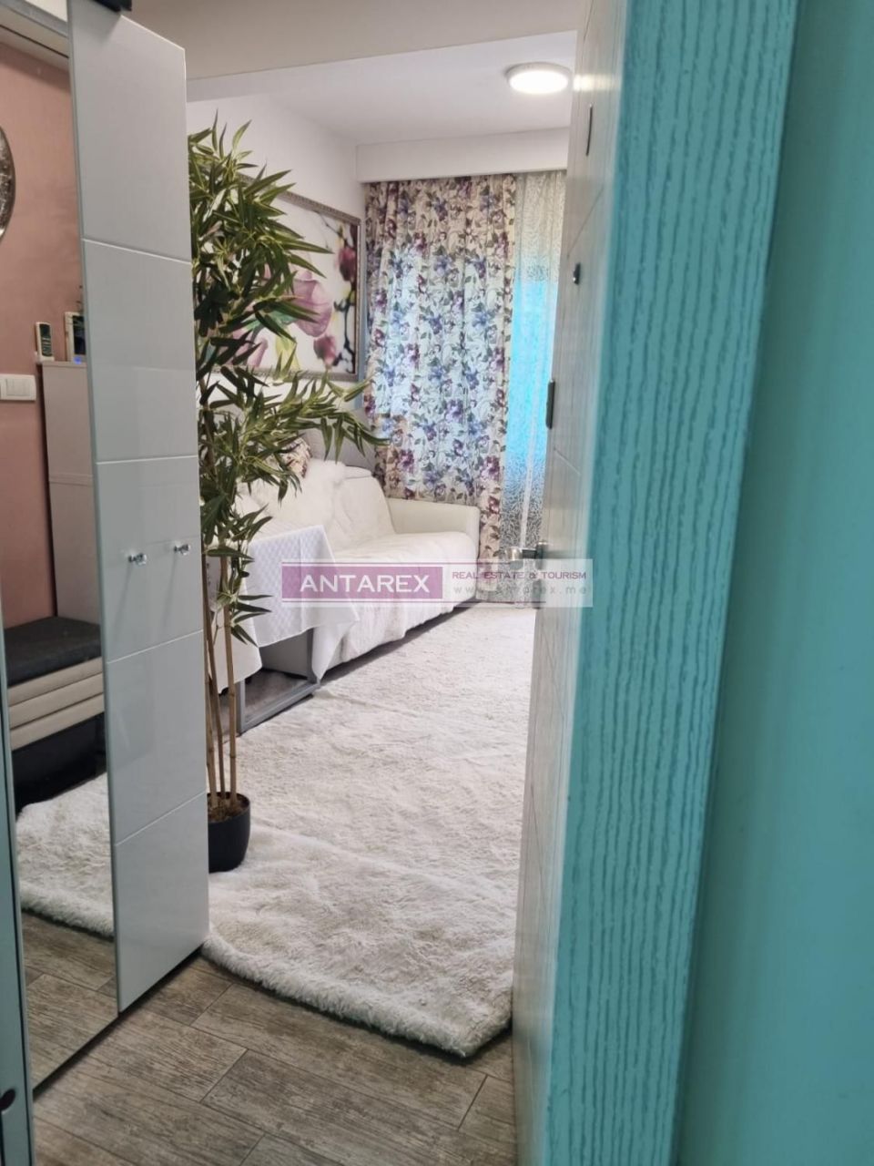 Apartamento en Becici, Montenegro, 24 m² - imagen 1