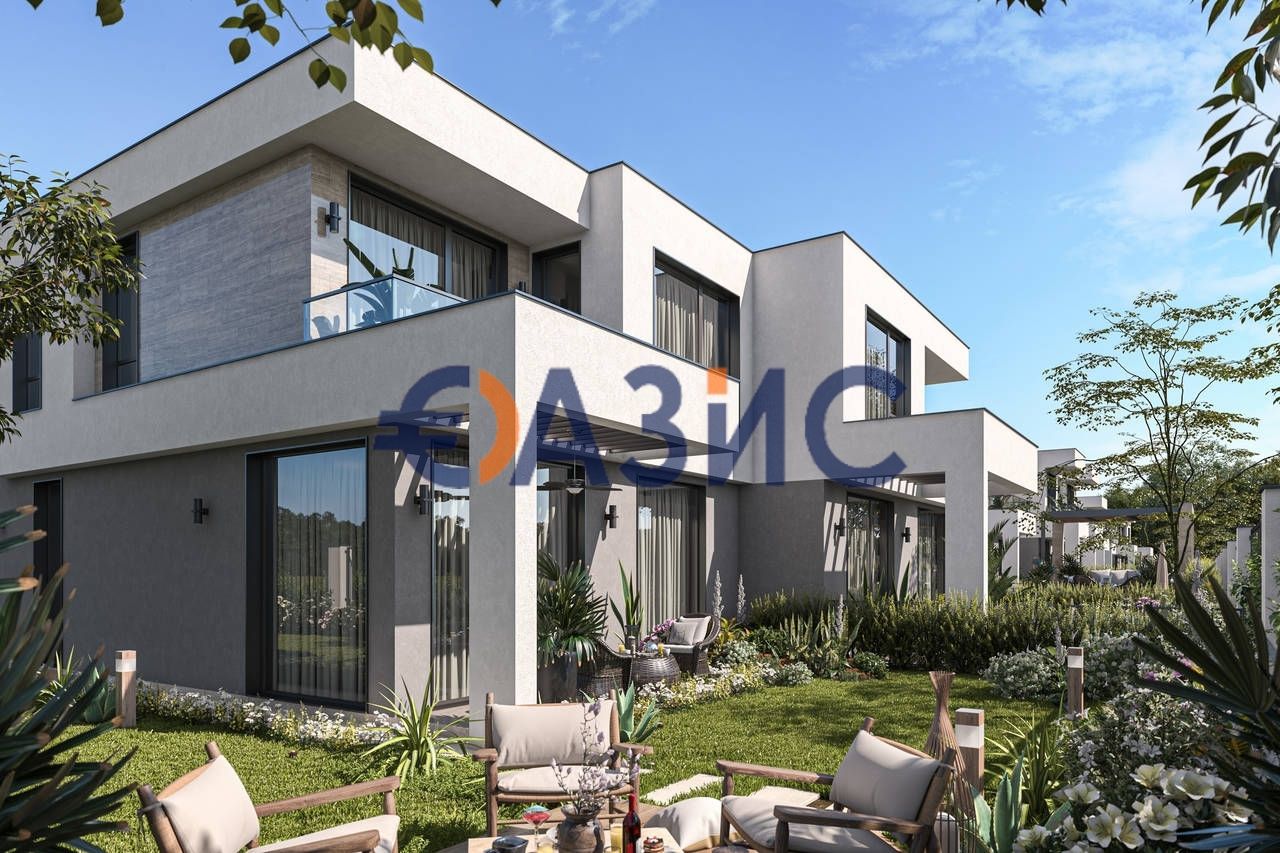 Maison à Pomorie, Bulgarie, 156.8 m² - image 1